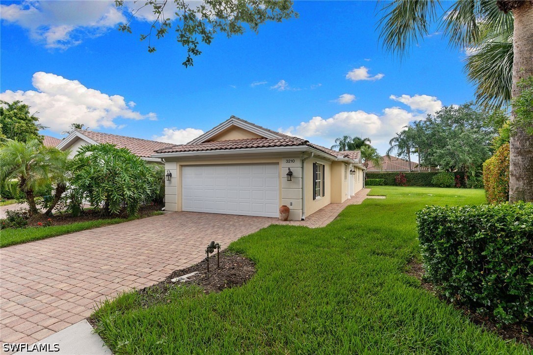 3210 Barbados Ln Property Photo 33