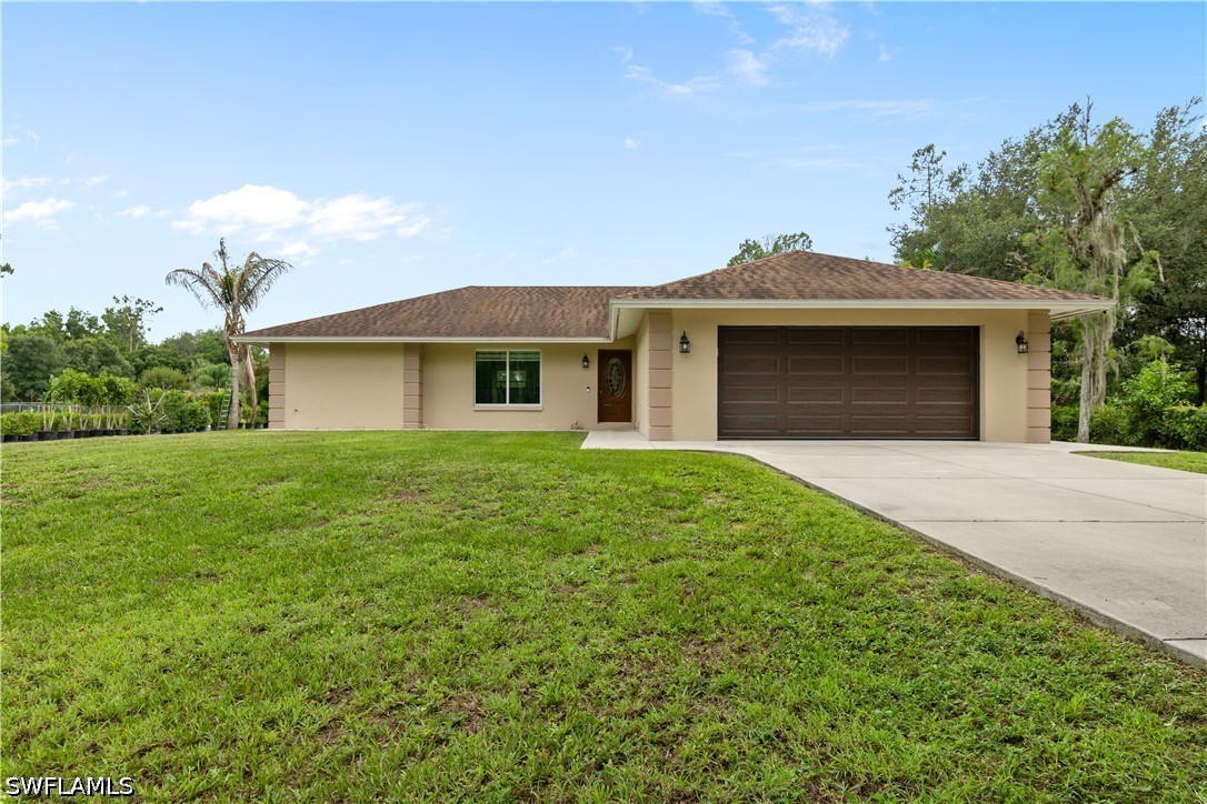 3760 Golden Gate Blvd E Property Photo 8