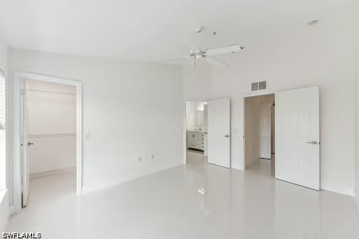 827 Hampton Cir 146 Property Photo 12