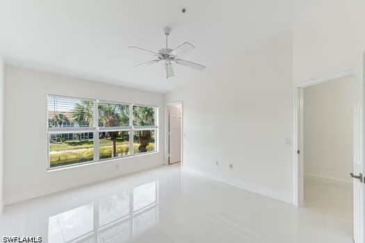 827 Hampton Cir 146 Property Photo 14