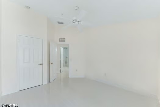 827 Hampton Cir 146 Property Photo 20