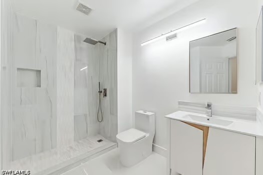 827 Hampton Cir 146 Property Photo 22