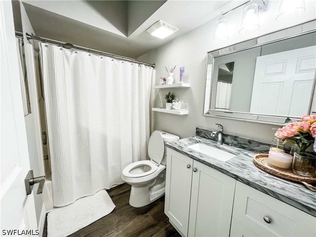 4985 Sandra Bay Dr 203 Property Photo 12