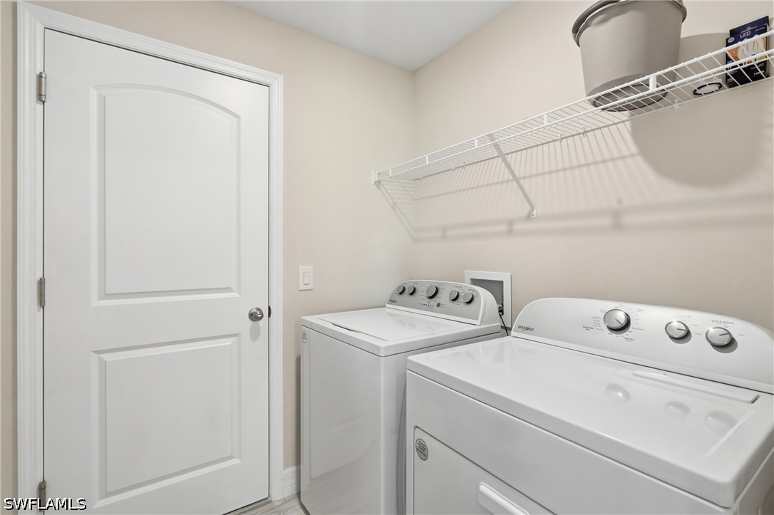 3728 Yucatan Pkwy Property Photo 14