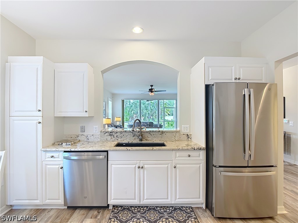 20071 Seagrove St 1001 Property Photo 3