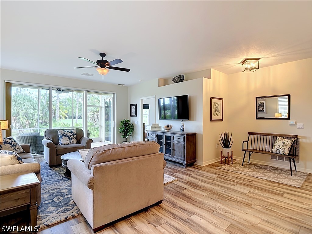 20071 Seagrove St 1001 Property Photo 11