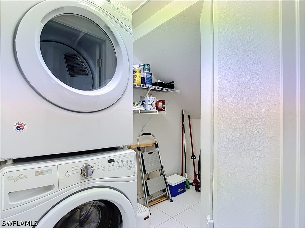20071 Seagrove St 1001 Property Photo 27