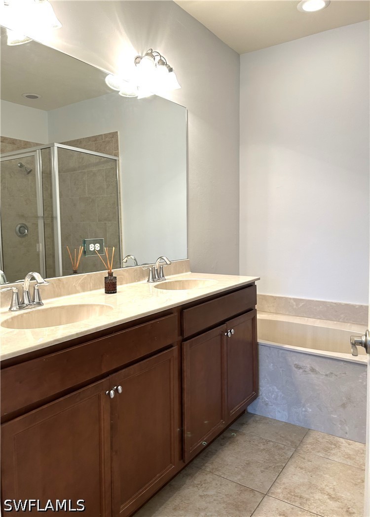 7784 Bristol Cir Property Photo 20