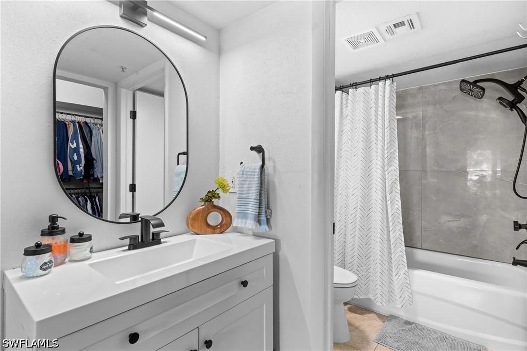 8225 Ibis Club Dr 204 Property Photo 24