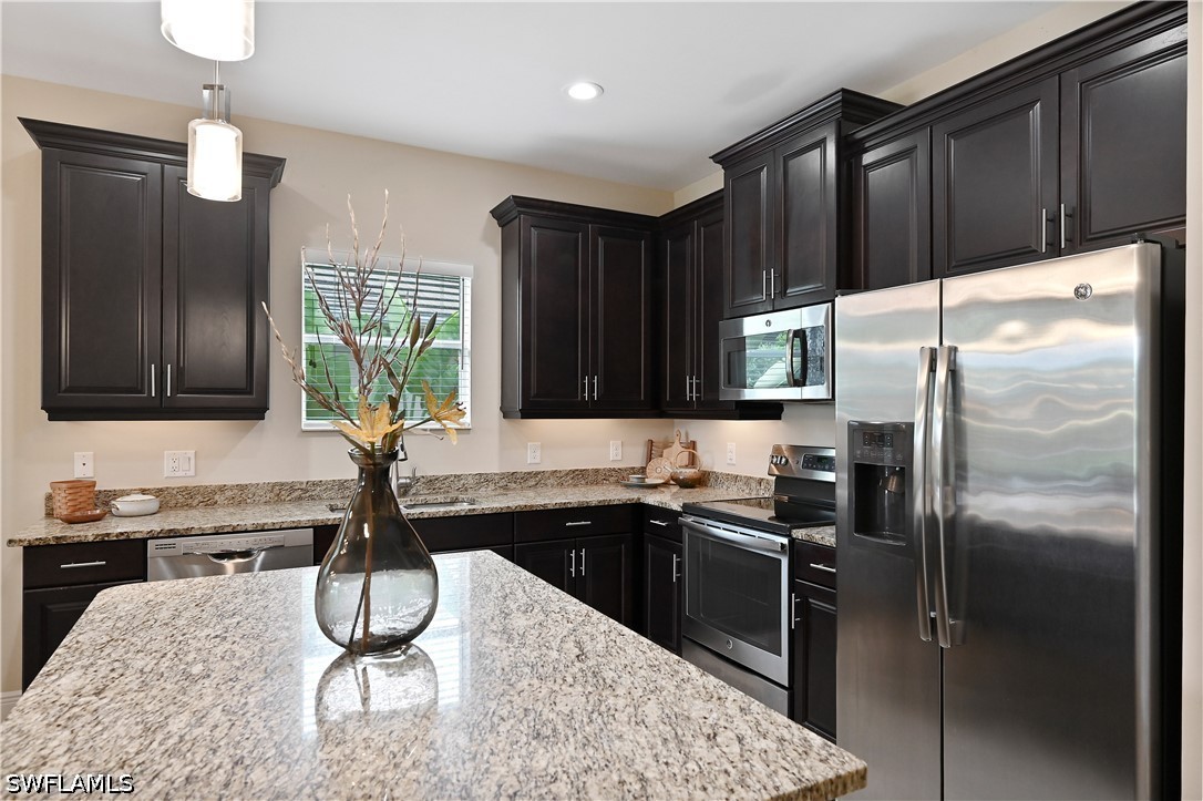 3571 Canopy Cir Property Photo 29