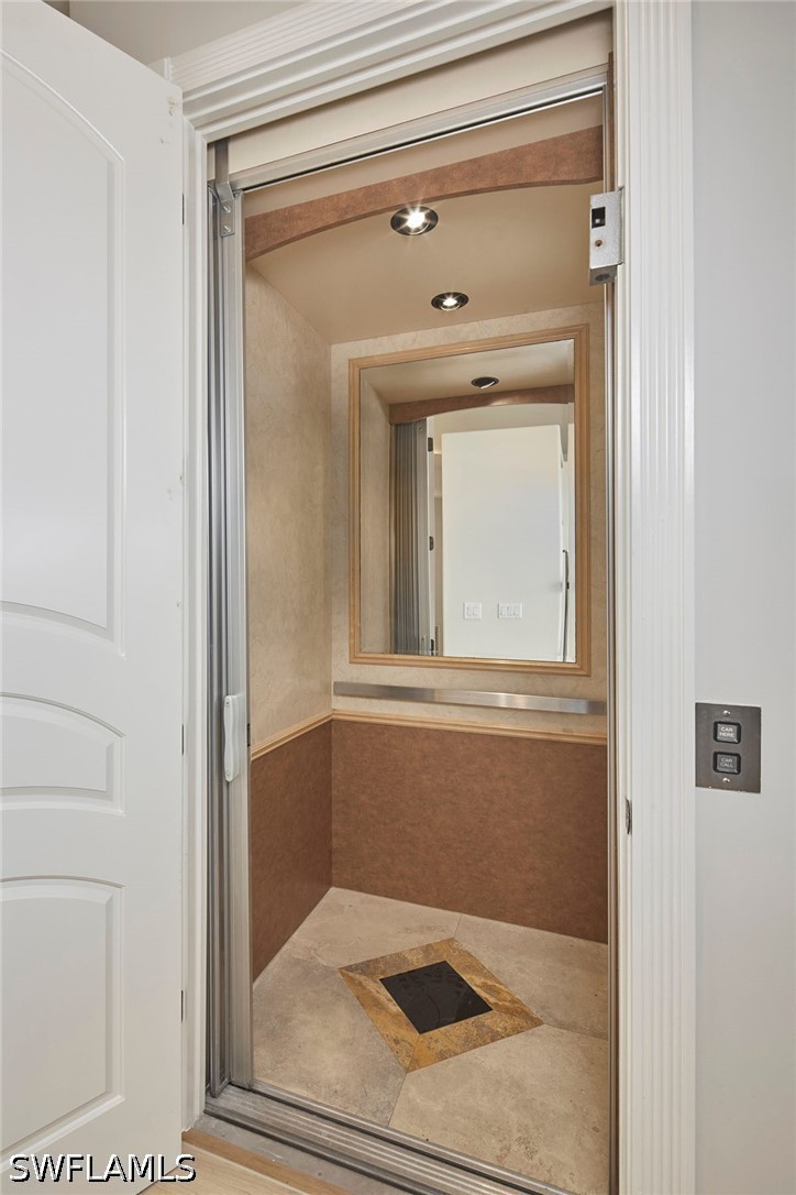 319 Lagoon Ave Property Photo 29
