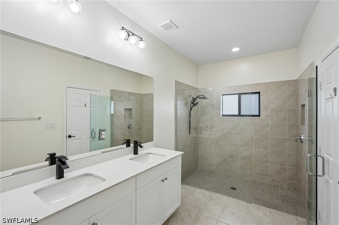 5026 Florence Dr Property Photo 17