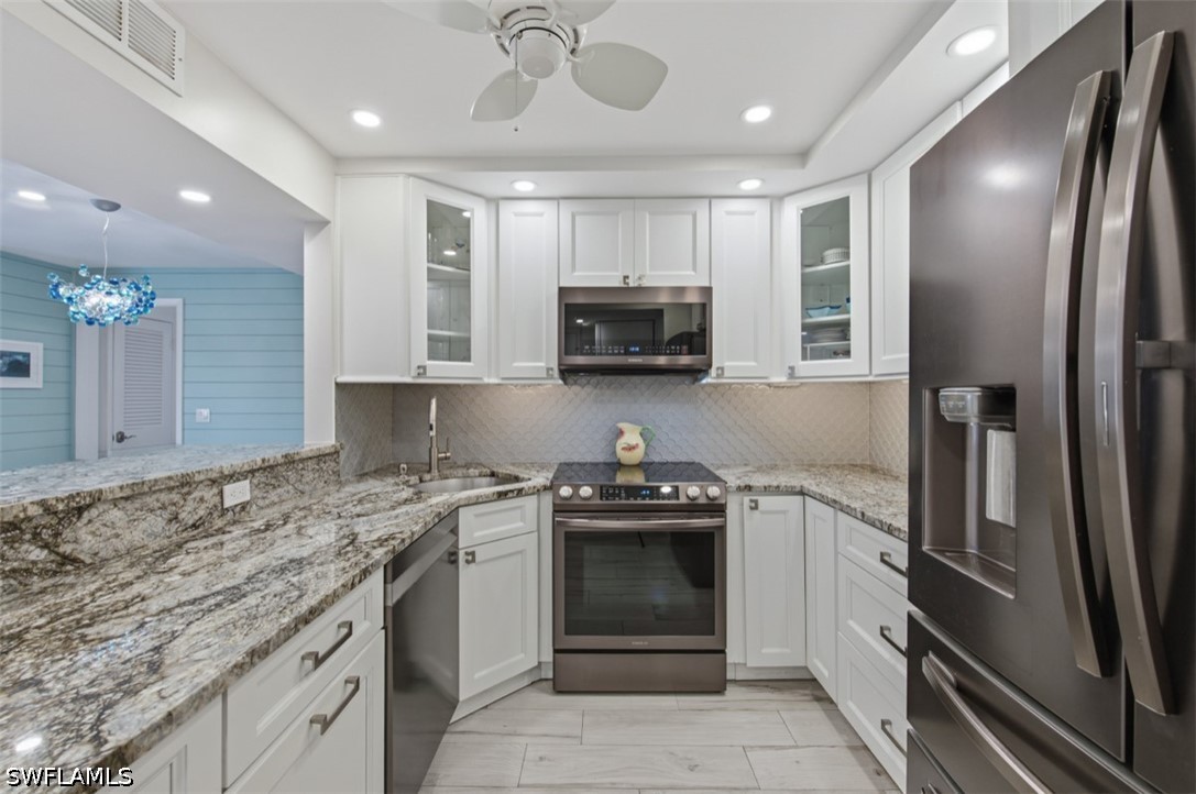 2170 Gulf Shore Blvd N 24w Property Photo 8