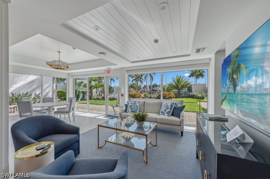 2170 Gulf Shore Blvd N 24w Property Photo 24