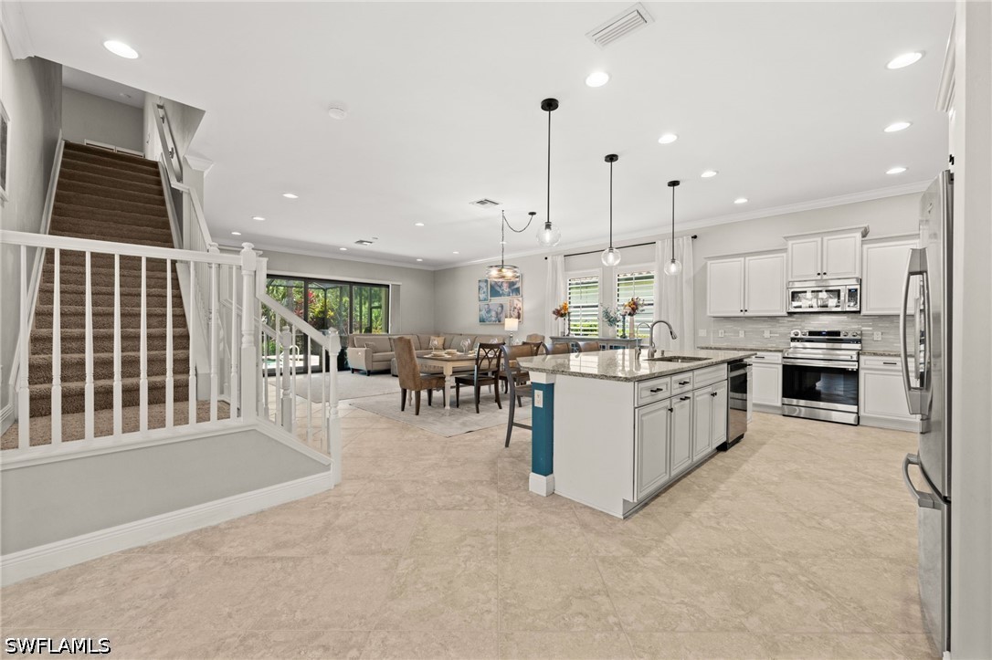 4115 Raffia Dr Property Photo 4