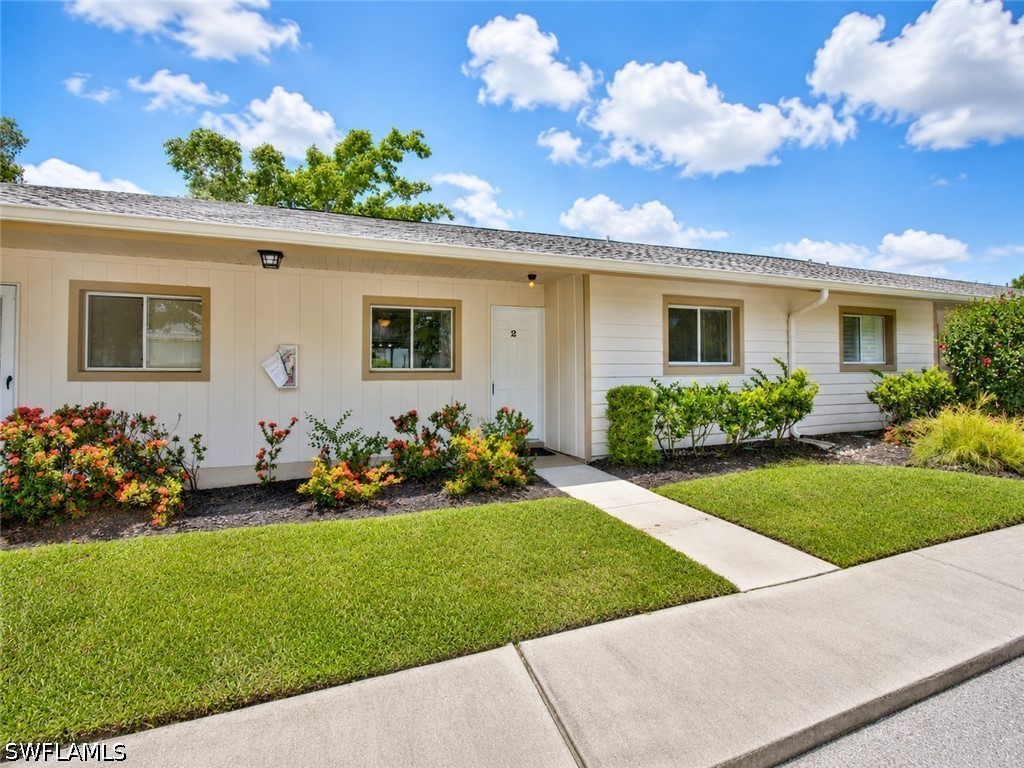 2340 Naples Trace Cir 2 Property Photo 2