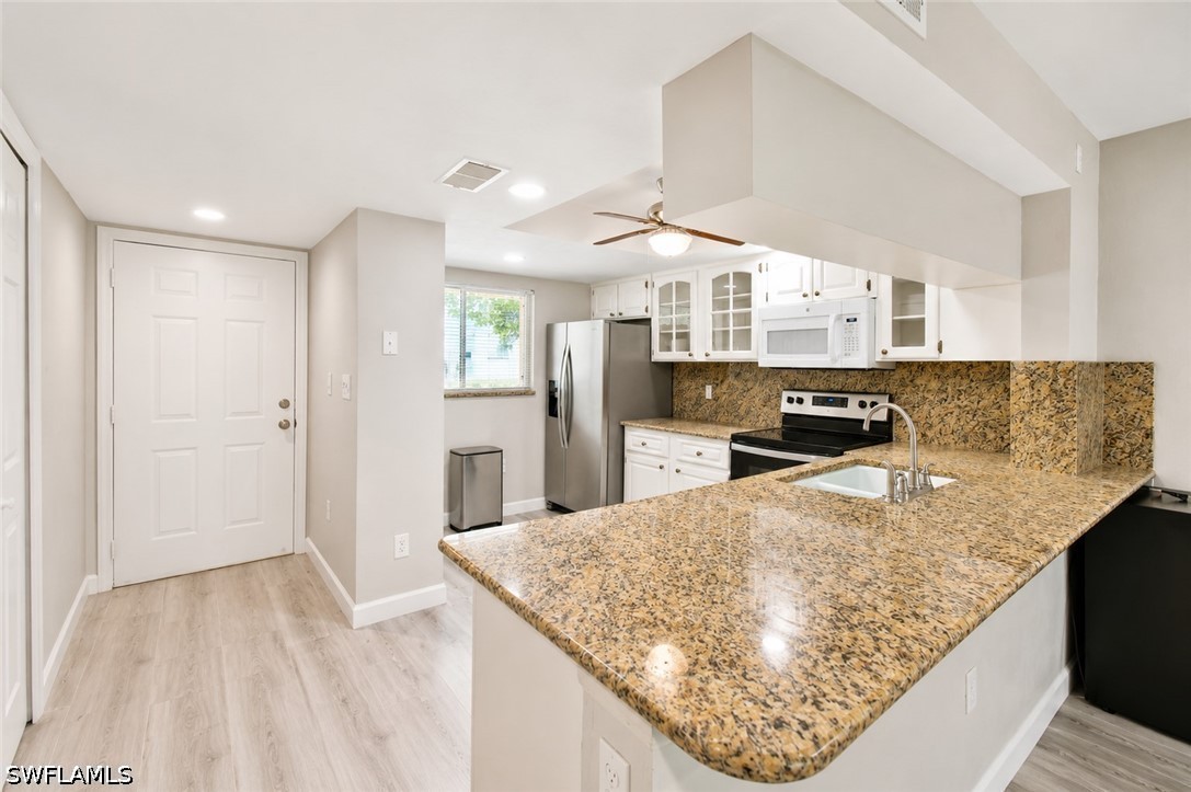 2340 Naples Trace Cir 2 Property Photo 6