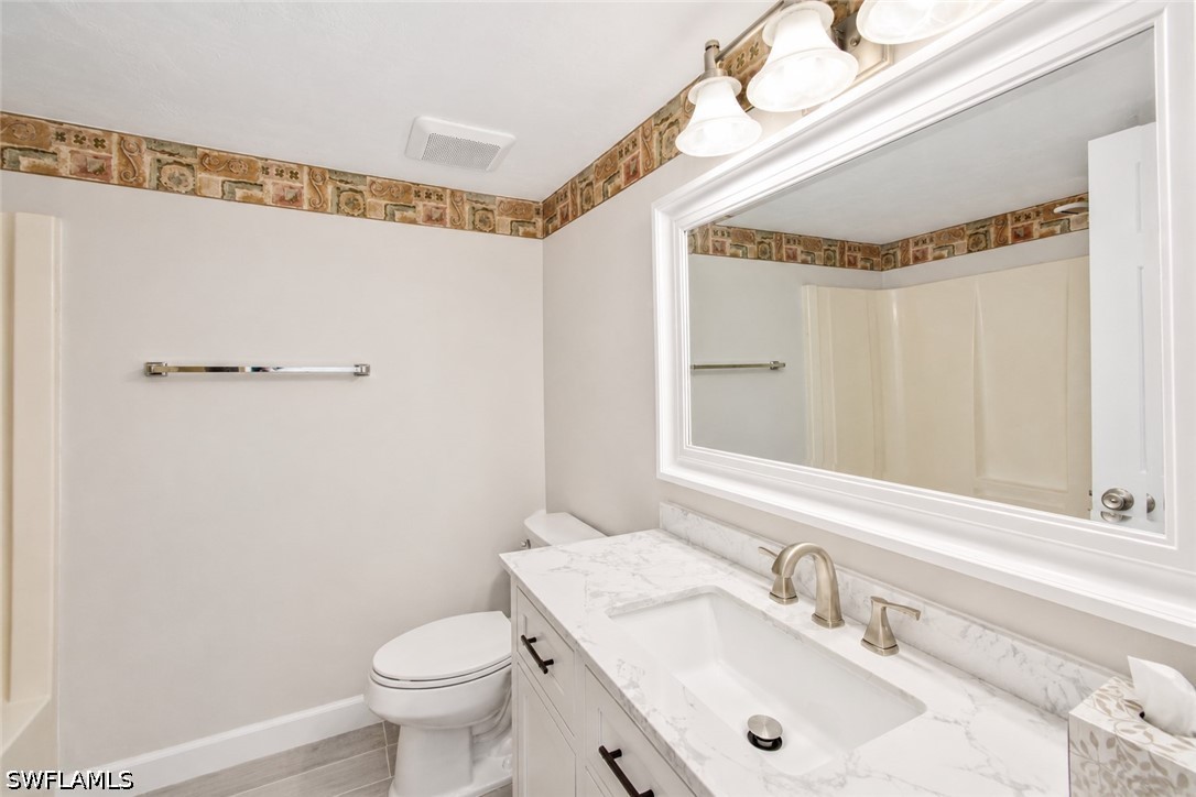 2340 Naples Trace Cir 2 Property Photo 15