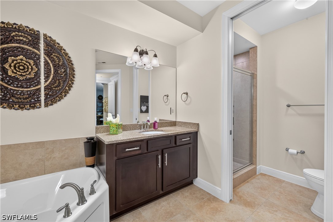 23161 Fashion Dr 7210 Property Photo 21