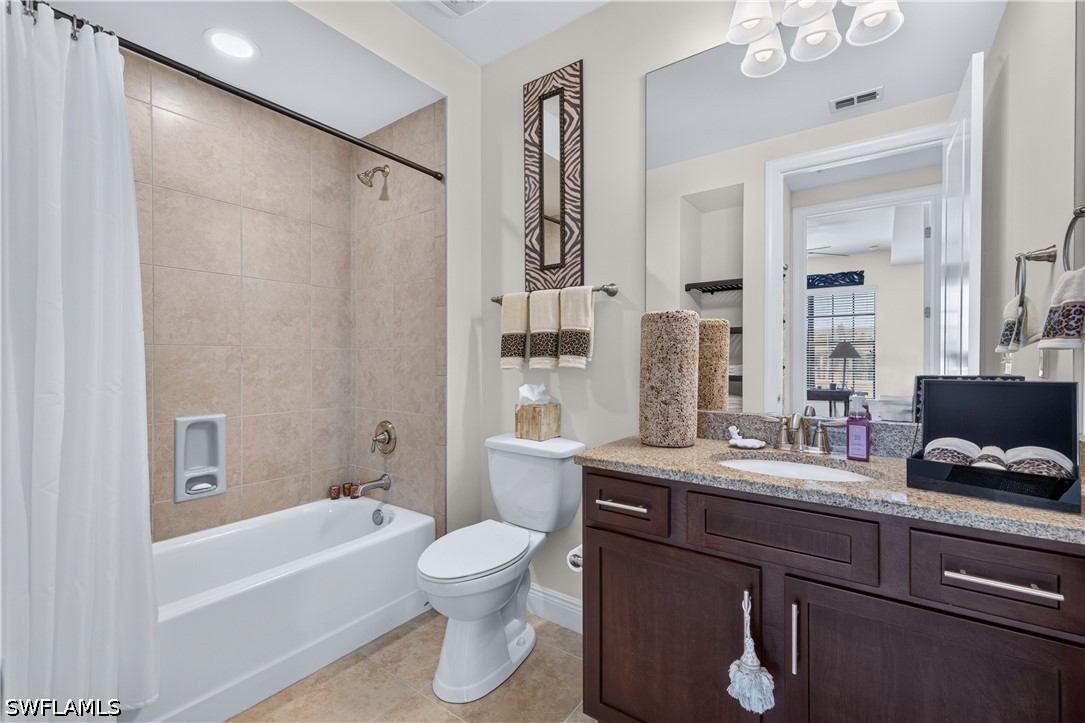 23161 Fashion Dr 7210 Property Photo 24