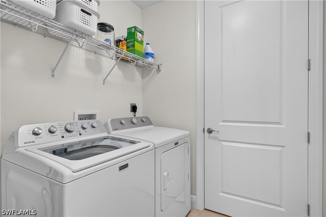 23161 Fashion Dr 7210 Property Photo 26