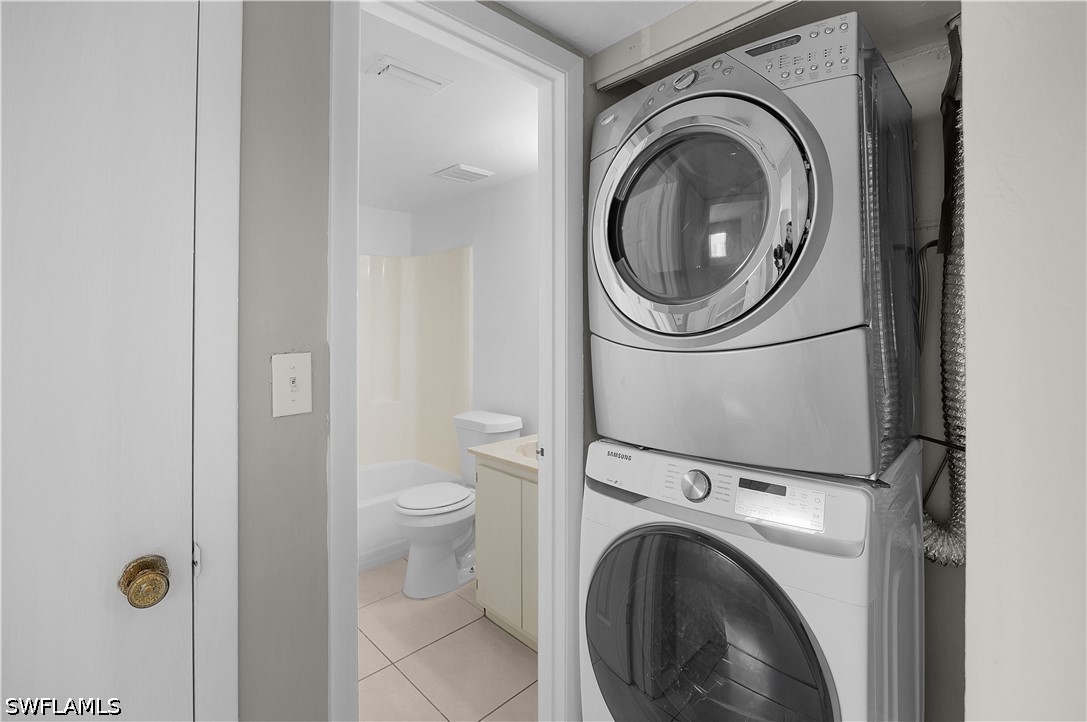 2700 Park Windsor Dr 714 Property Photo 10