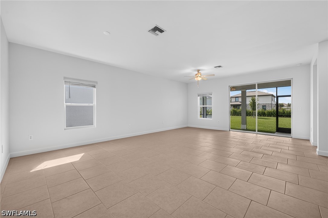 4754 Espiritu Way Property Photo 5