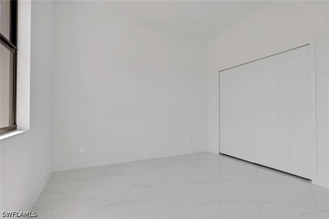 746 Colyer St E Property Photo 24