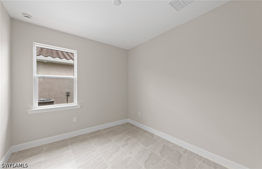 7148 Chapel Creek Ln Property Photo 27
