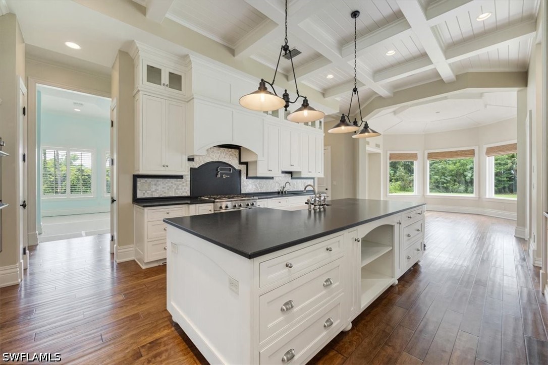 2263 Coach House Ln Property Photo 16