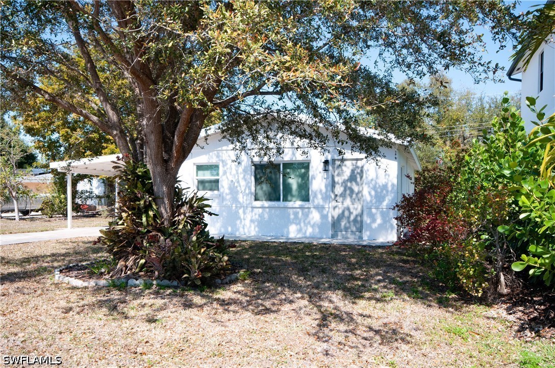 2685 Van Buren Ave Property Photo 2