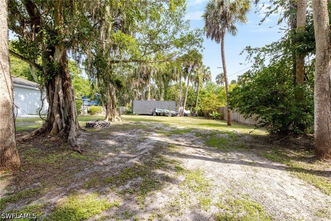 211 Palmacea Rd Property Photo 31