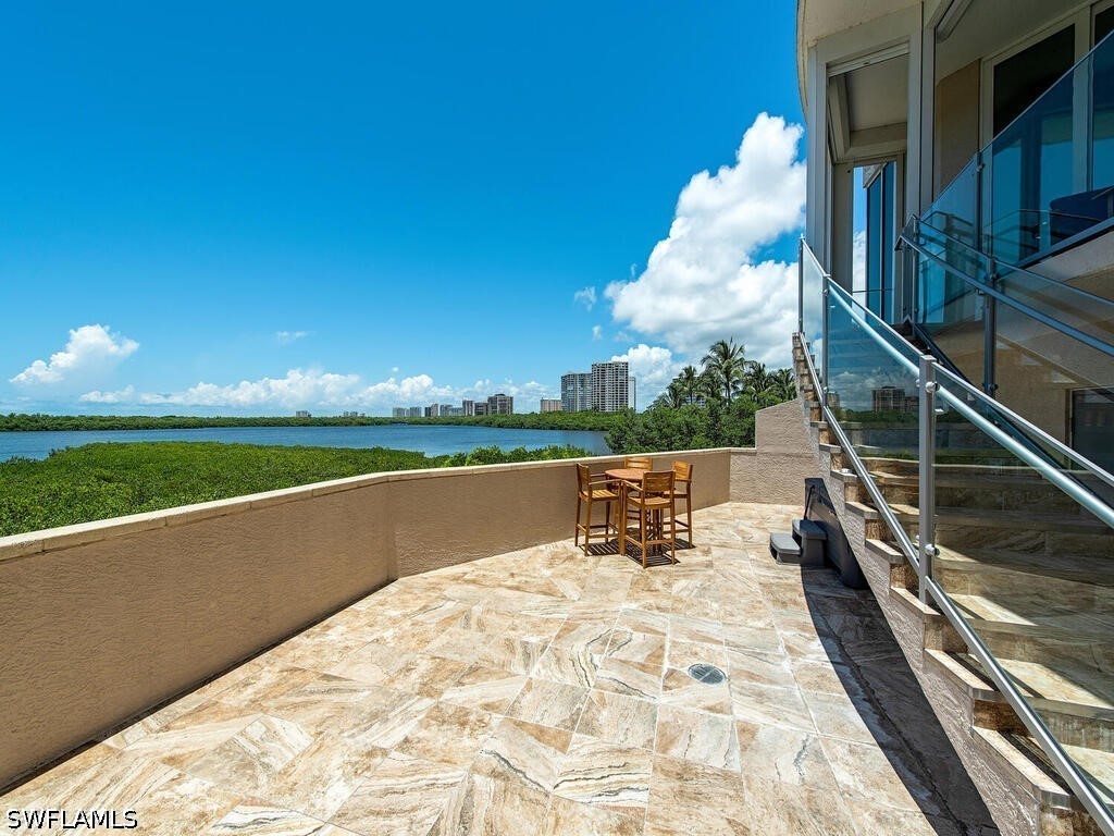 60 Seagate Dr 305 Property Photo 23