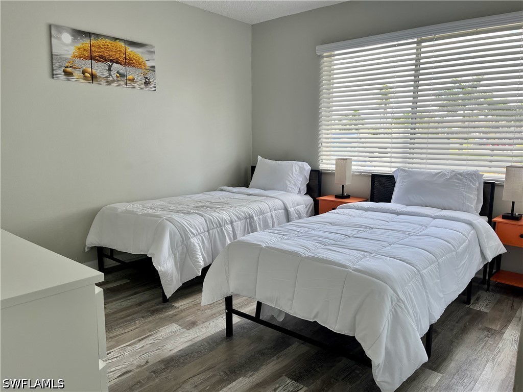 190 Palm Dr 1 Property Photo 12