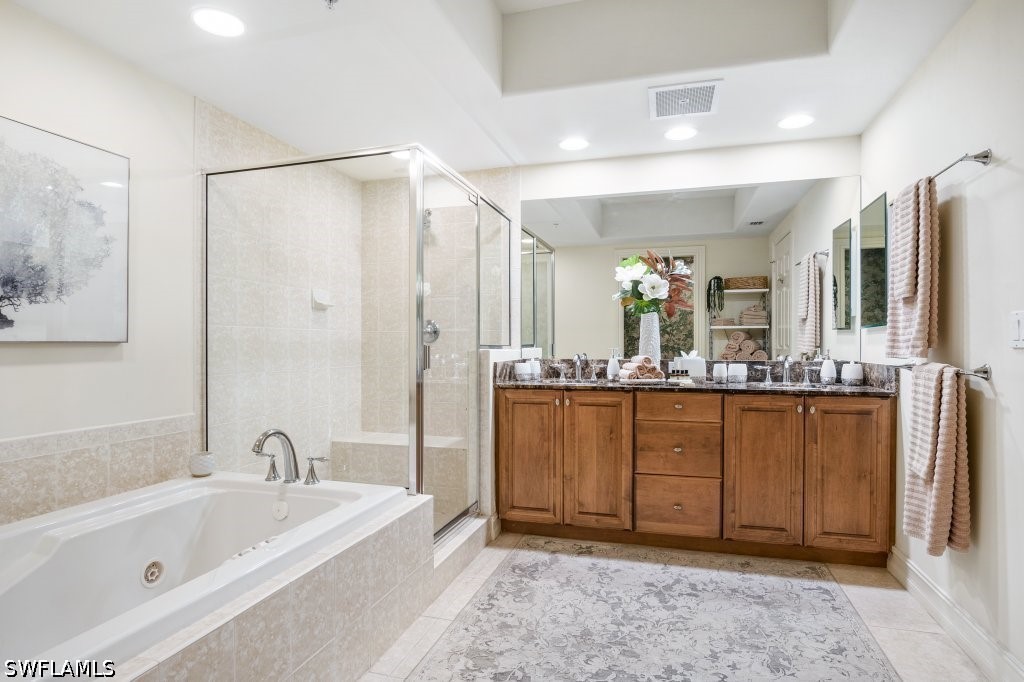 2728 Tiburon Blvd E A-203 Property Photo 21