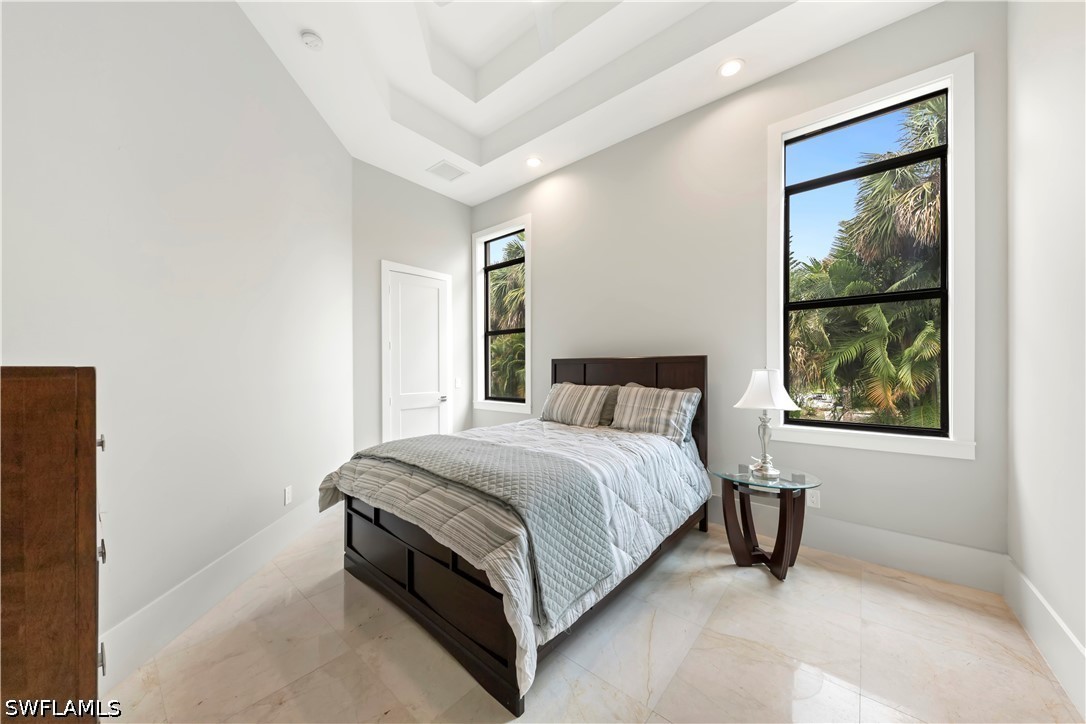 1361 Golden Gate Blvd W Property Photo 22