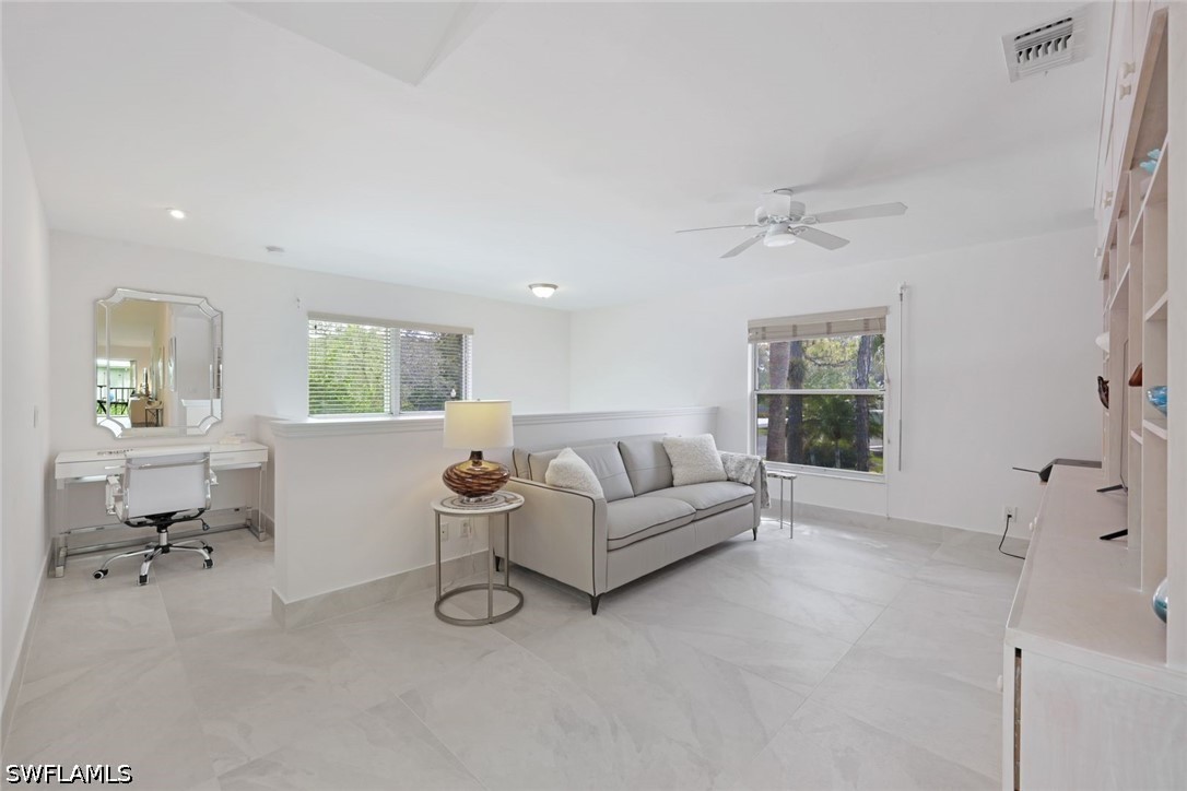 881 Gulf Pavilion Dr 201 Property Photo 3