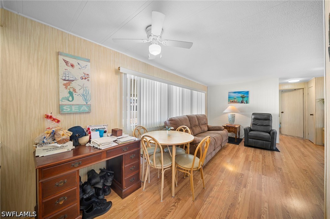 455 Cape Florida Way Property Photo 10