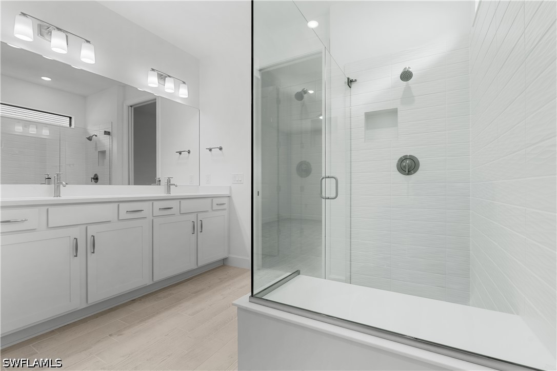 2104 Freemont Way Property Photo 8