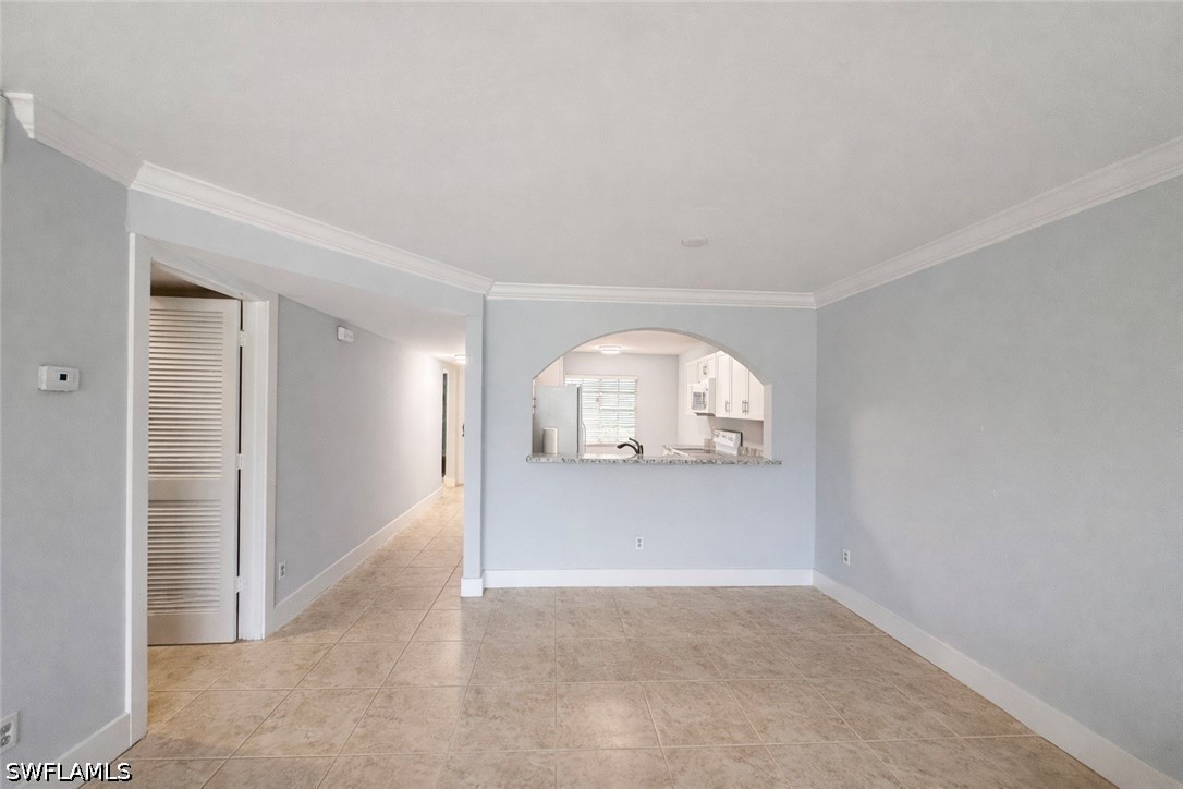 534 Augusta Blvd E104 Property Photo 14