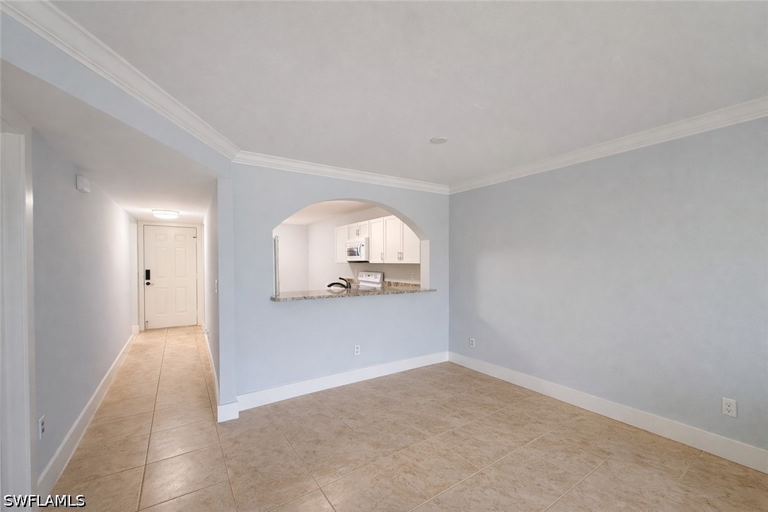 534 Augusta Blvd E104 Property Photo 15