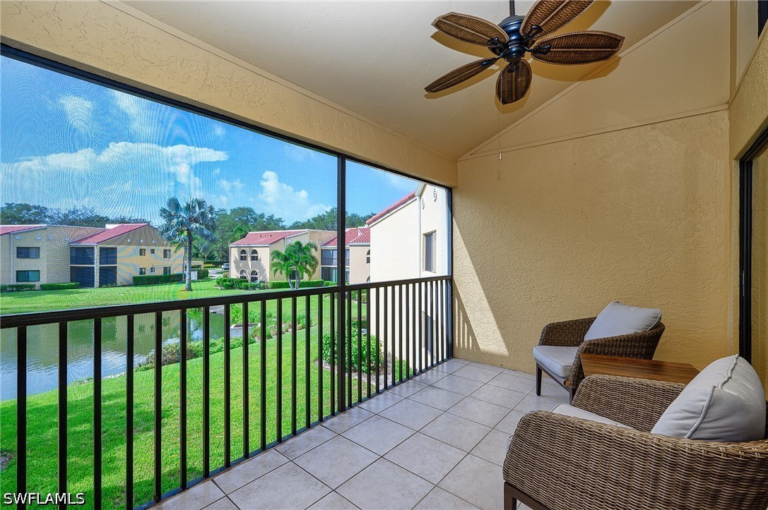 559 Beachwalk Cir U-203 Property Photo 4