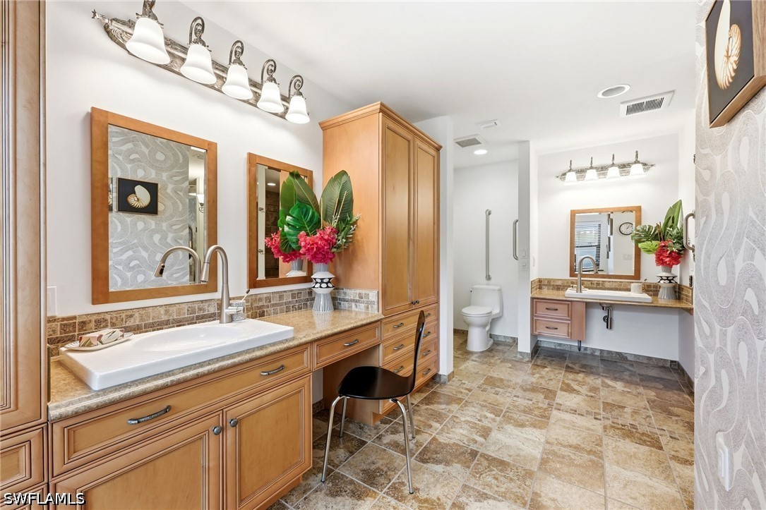 2274 Queens Way Property Photo 16