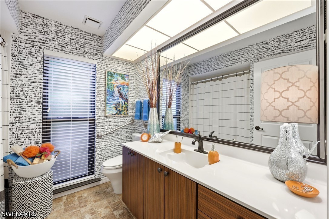 2274 Queens Way Property Photo 19