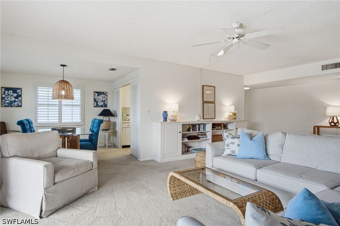 3400 Gulf Shore Blvd N L8 Property Photo 7