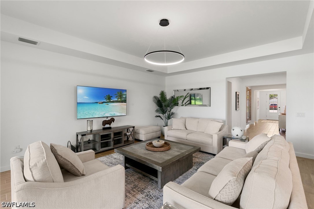20992 Napa Loop Property Photo 4