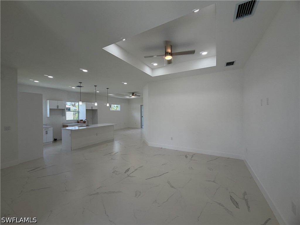 1144 Pisa St E Property Photo 9