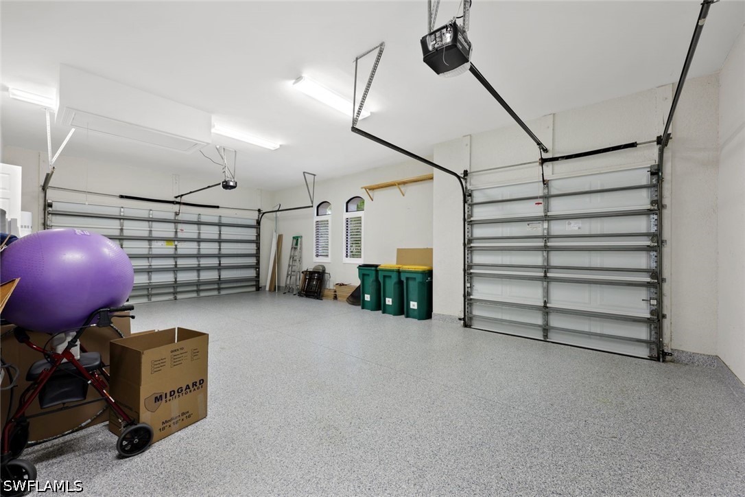 1725 Supreme Ct Property Photo 34