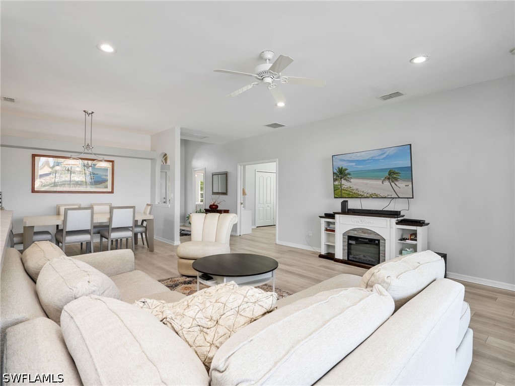 21506 Sheridan Run Property Photo 11