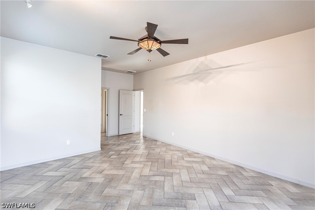 8361 Trentwood Ct Property Photo 24